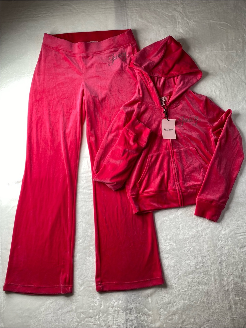 Juicy Couture Women’s Pink Velour Zip Hoodie & Lounge Pants Set Size Medium